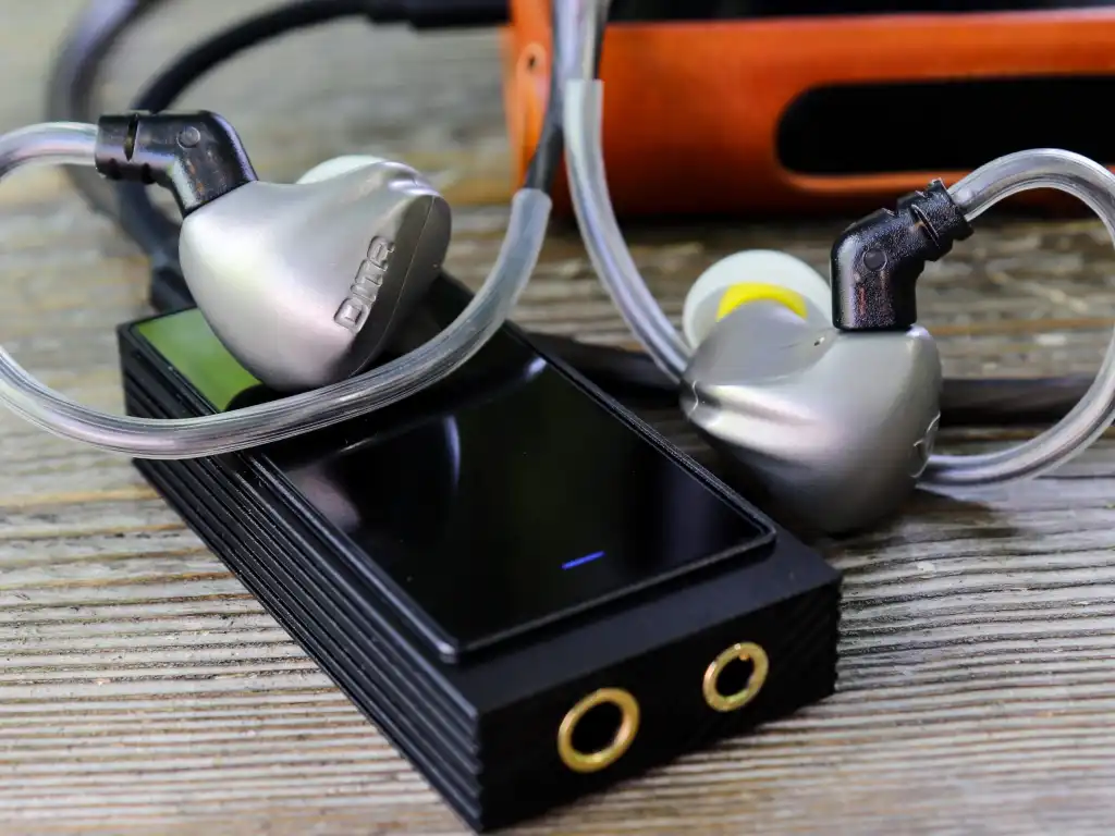 Обзор Dita Audio Mecha: титановое совершенство картинка Dita Audio Mecha