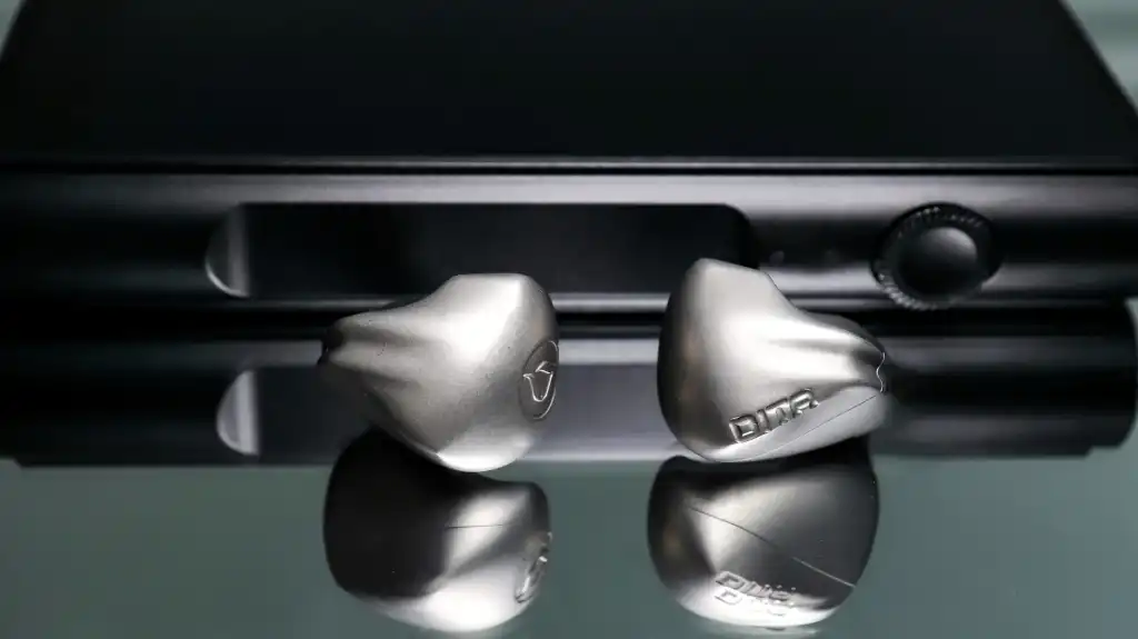 Обзор Dita Audio Mecha: титановое совершенство картинка Dita Audio Mecha