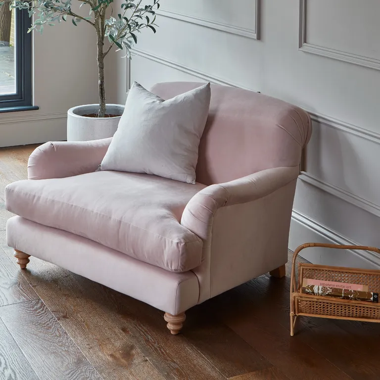 Диван для маленькой гостиной