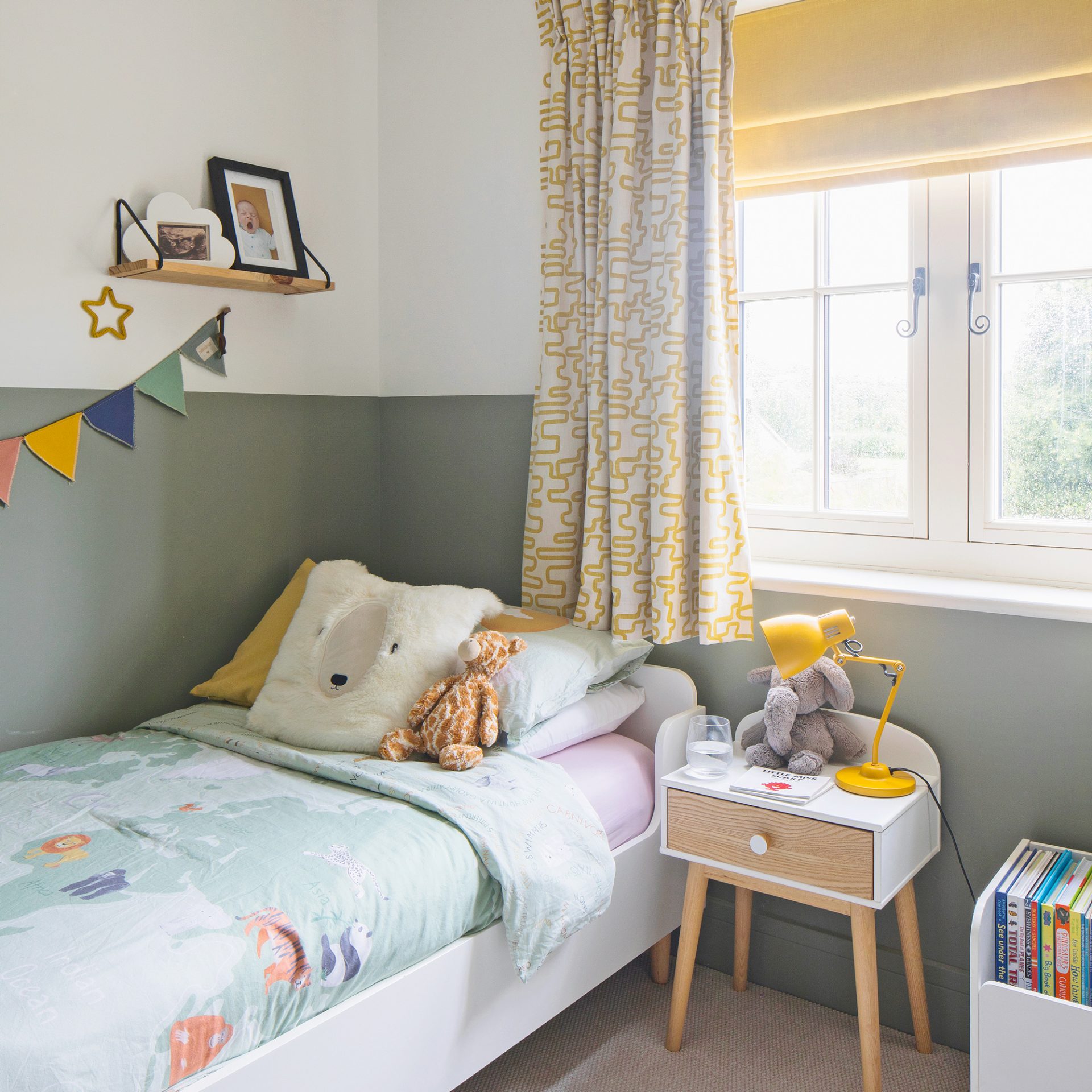 дом в пастельных тонах