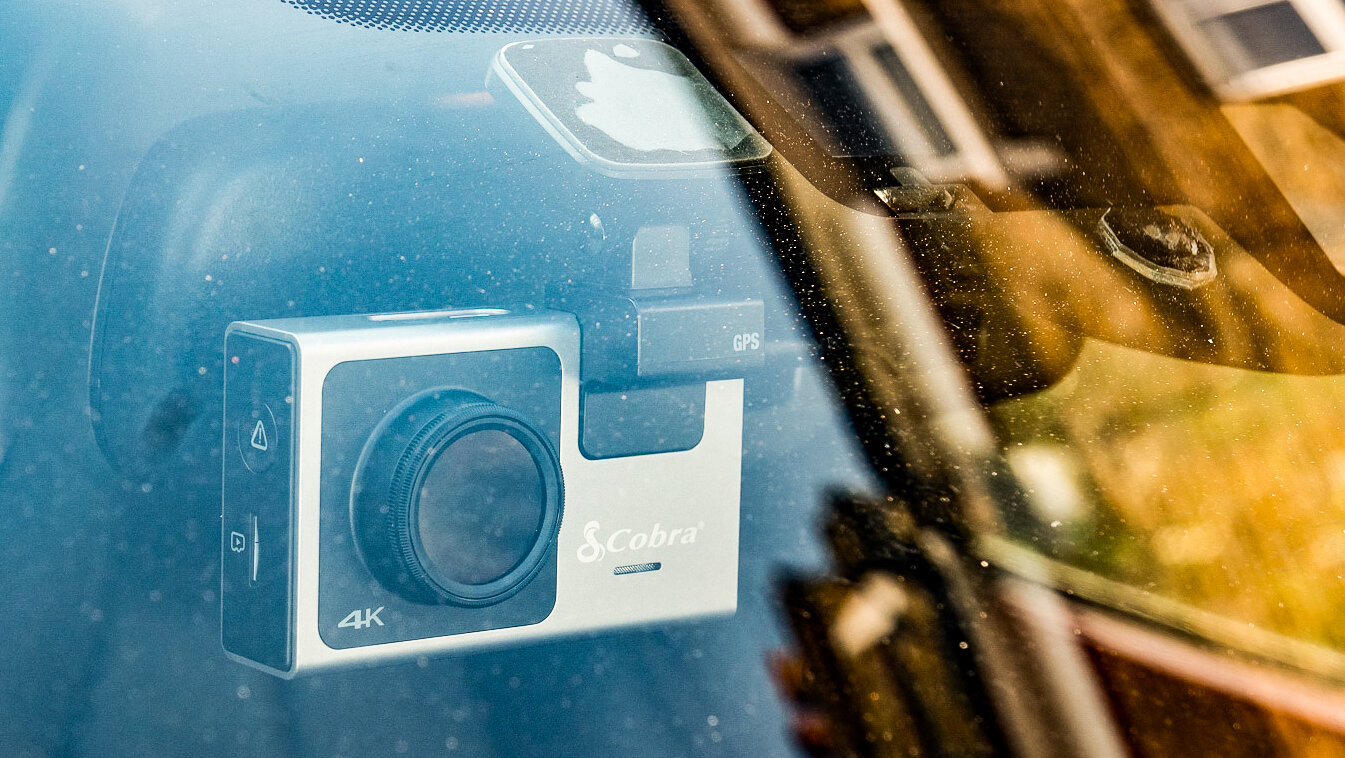 двухканальный видеорегистратор