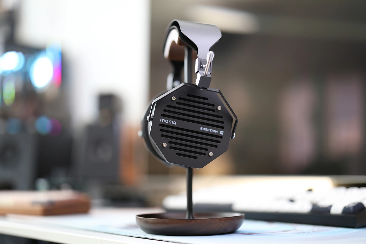 Обзор Erzetich Mania V2024: естественная инновация