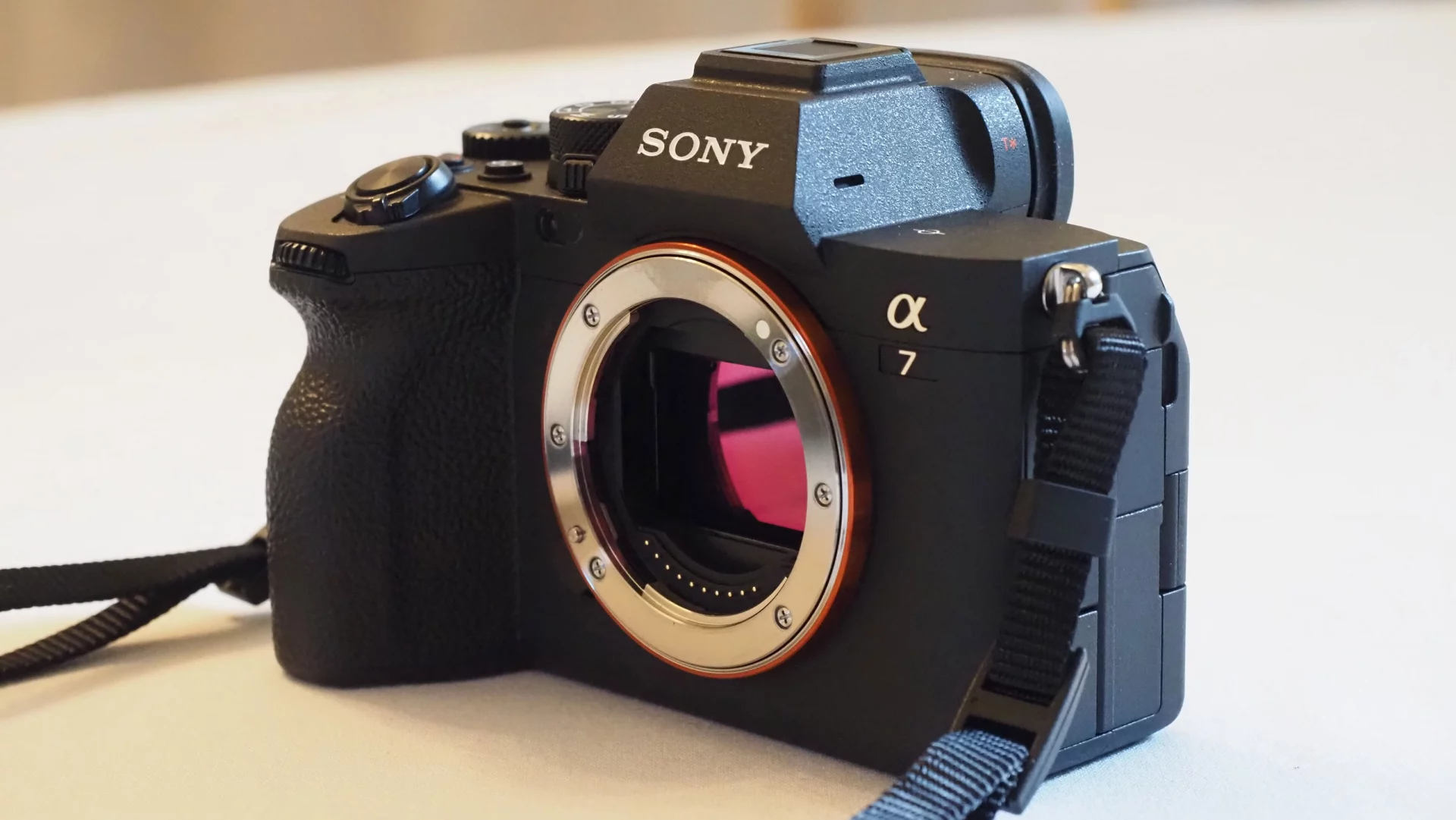 Слухи о Sony A7 V: какие улучшения мы ждём от новой камеры?