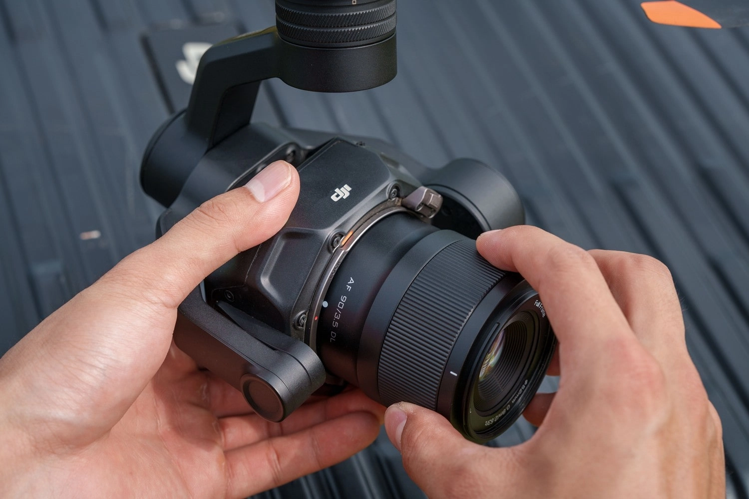 417858Viltrox выпускает первый дрон-объектив для DJI