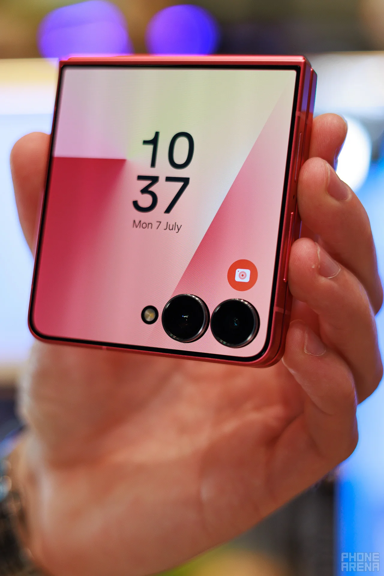 Samsung Galaxy Flip 7: тактические апгрейды без переплат картинка Galaxy Flip 7