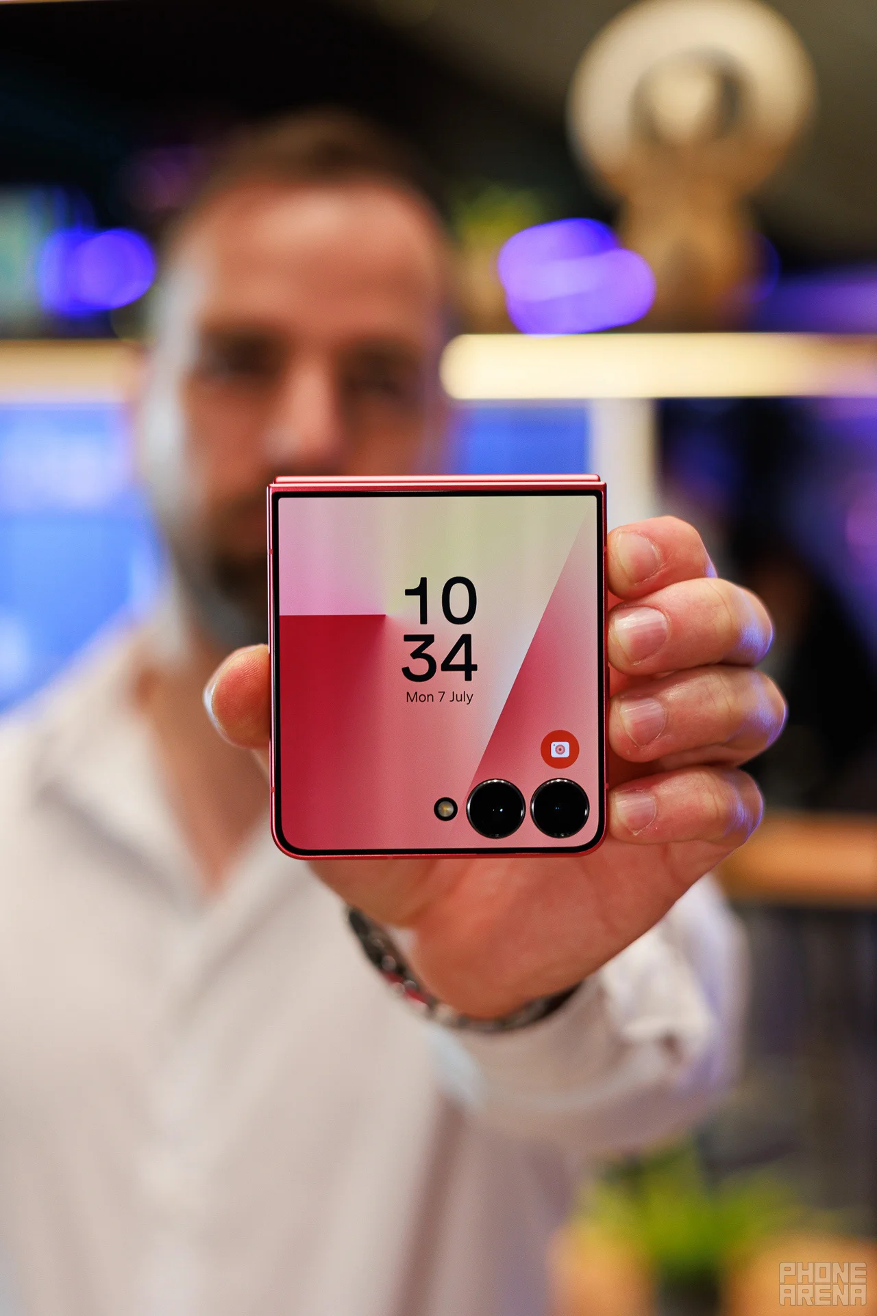 Samsung Galaxy Flip 7: тактические апгрейды без переплат картинка Galaxy Flip 7