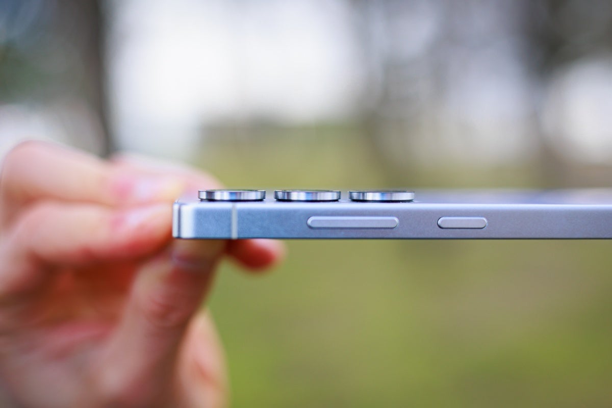 418524Galaxy S26 Ultra: новый дизайн с приподнятым блоком камер