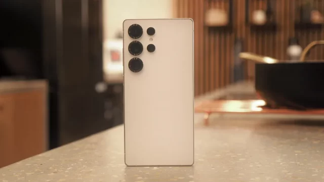 Galaxy S26 Ultra: флагман на грани — 200 МП камера и новый дизайн