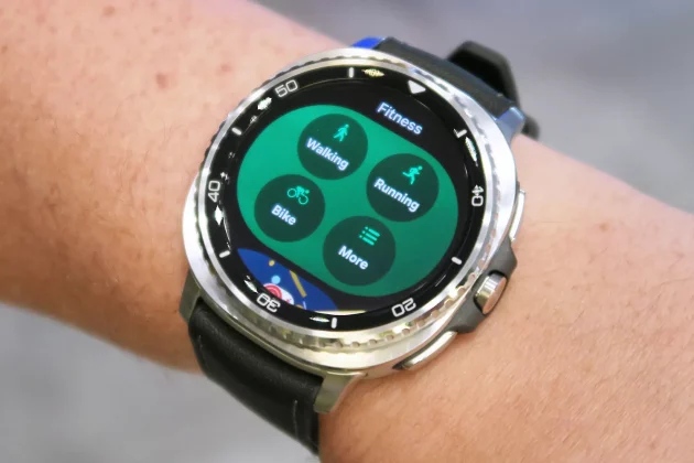 Обзор Galaxy Watch 8: моя любимая функция наконец вернулась фото