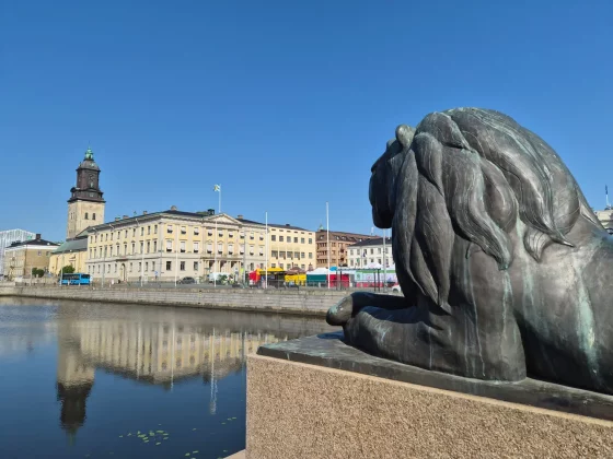 Обзор Galaxy Z Flip 7: две вещи мешают ему стать совершенством фото