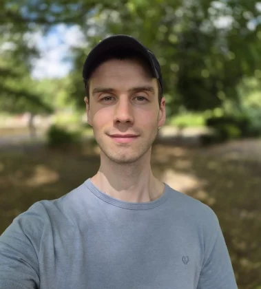 Обзор Galaxy Z Flip 7: раскладной телефон, который мы ждали фото