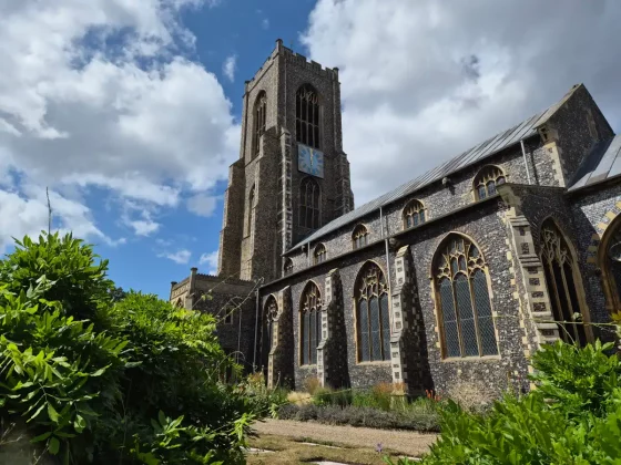 Обзор Galaxy Z Flip 7: раскладной телефон, который мы ждали фото