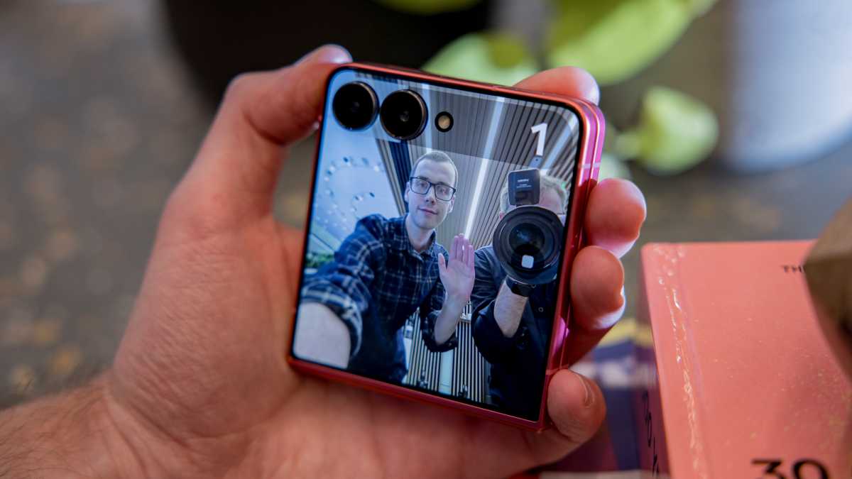 У меня уже сложились отношения любви и ненависти с Galaxy Z Flip 7