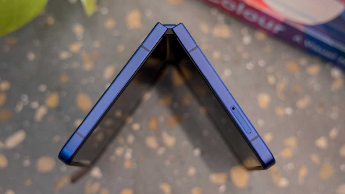 Дневник Samsung Galaxy Z Flip 7: мои первые 48 часов с новым складным телефоном