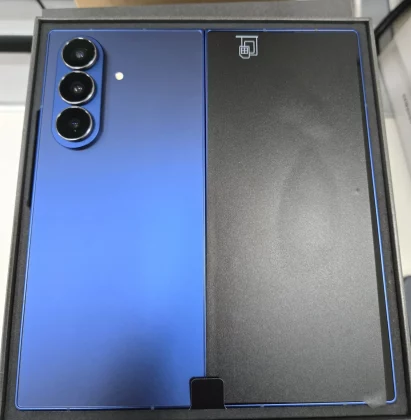 В Сеть утекли фото Galaxy Z Fold 7: выглядит многообещающе фото