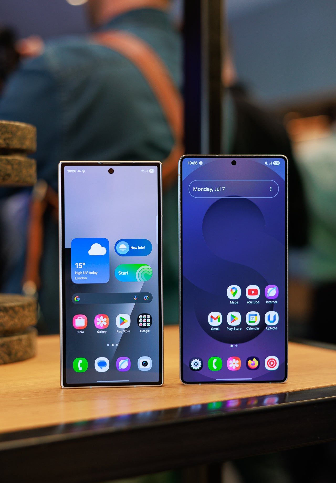 Galaxy Z Fold 7 против Galaxy S25 Ultra