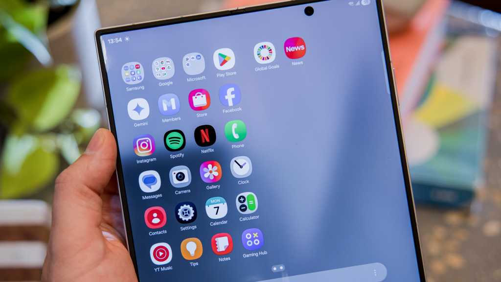 421899Samsung играет в игры со своим новым графиком выпуска One UI