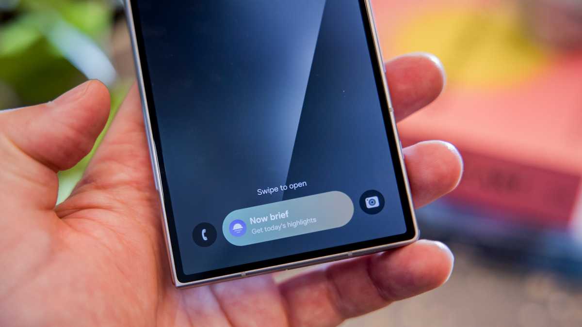 Samsung Galaxy Z Fold 7 обладает желаемым дизайном, но за это приходится расплачиваться любимой многими функцией