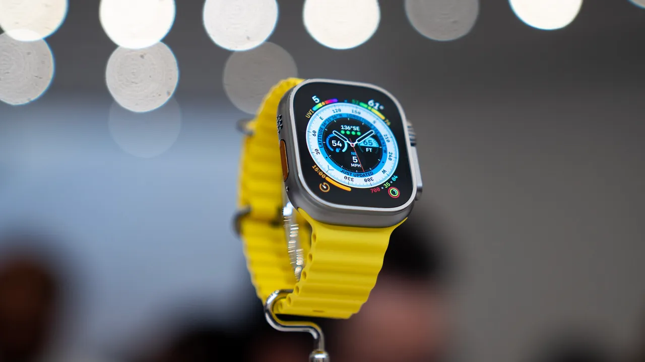 Google Pixel Watch против Apple Watch Series 8