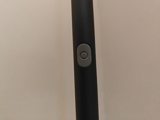 Торшер Govee — это ультрасовременный светильник, который так не хватало в моей гостиной