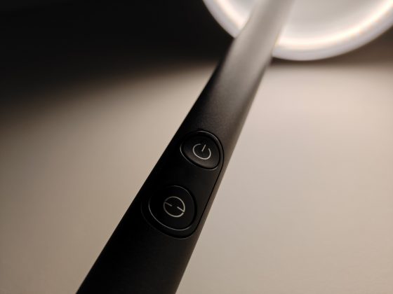 Торшер Govee — это ультрасовременный светильник, который так не хватало в моей гостиной