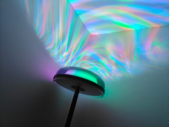 Торшер Govee — это ультрасовременный светильник, который так не хватало в моей гостиной