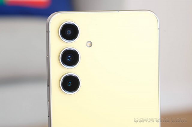 Стали известны варианты памяти и цветовые решения Samsung Galaxy S25 FE