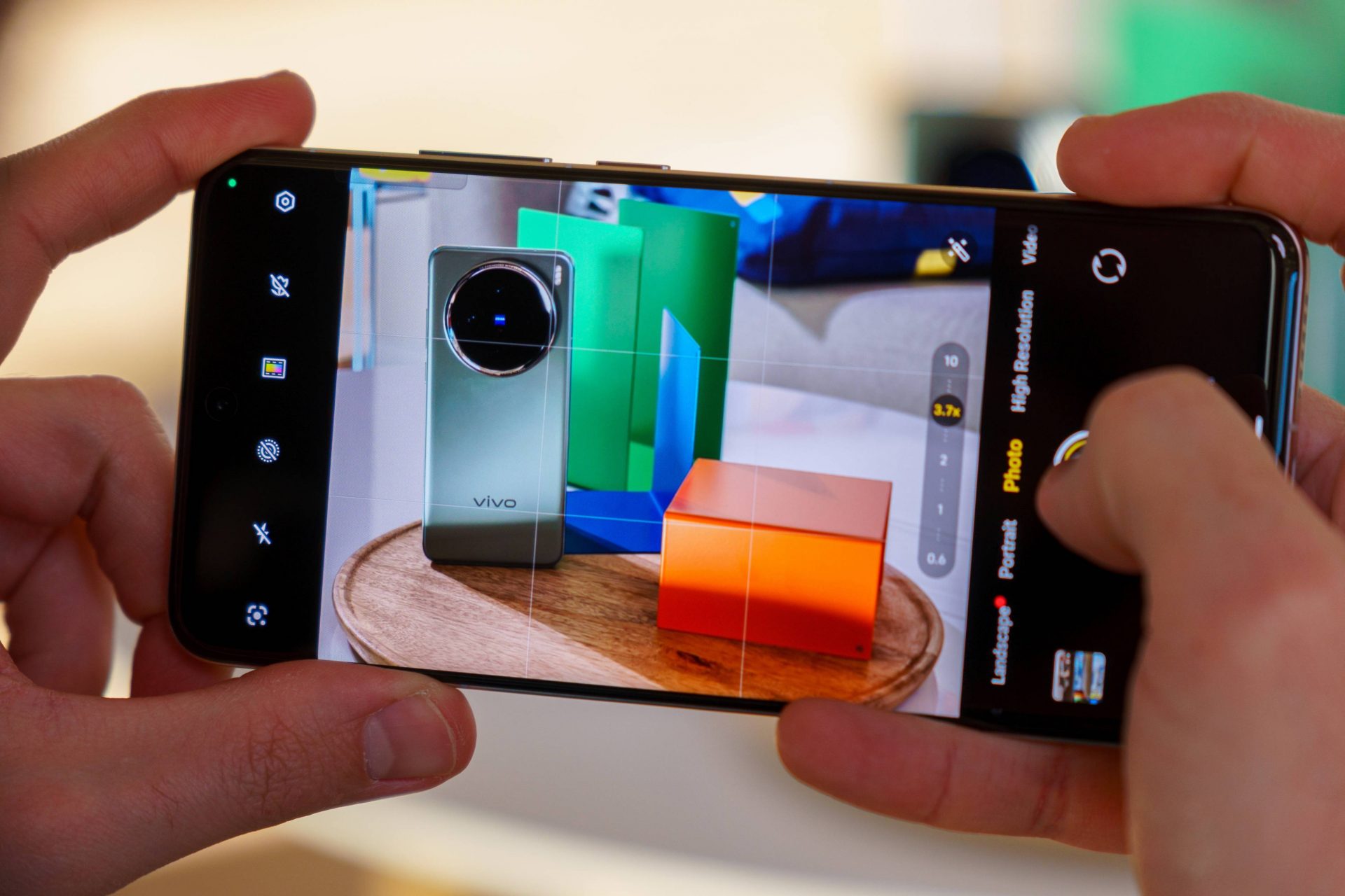 vivo X300 Pro — характеристики камеры просочились в сеть