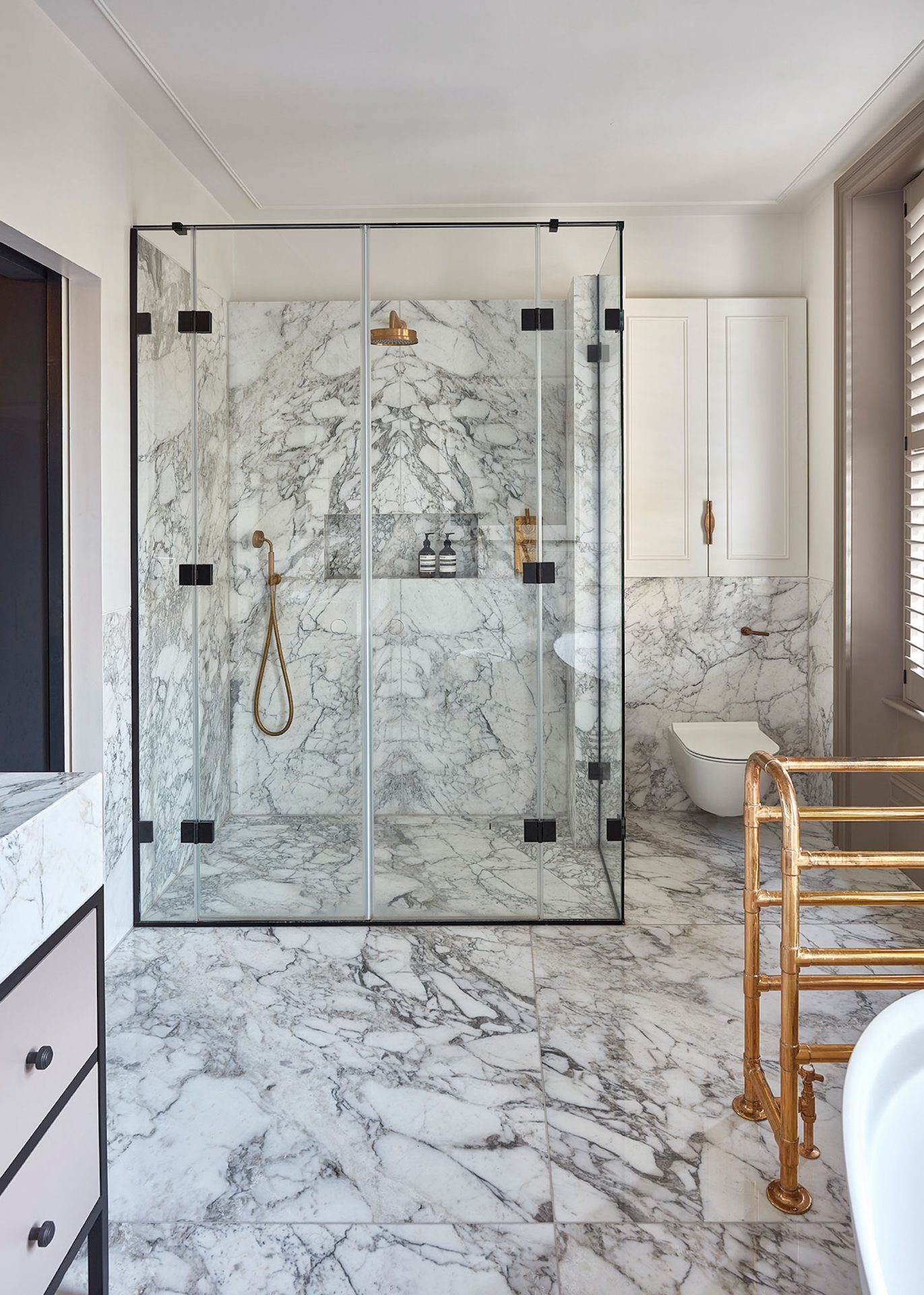 Какие существуют виды плитки? Используйте это как глоссарий при планировании ремонта в ванной