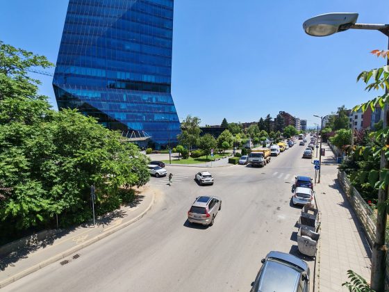 Honor 400 против Honor 400 Pro: компактный или мощный? фото