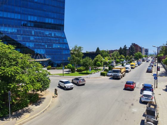 Honor 400 против Honor 400 Pro: компактный или мощный? фото