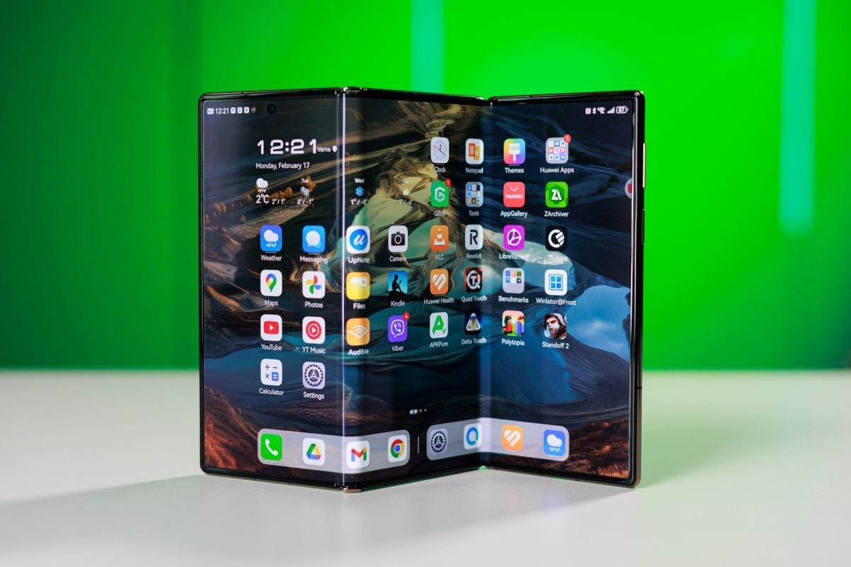 Революционный складной телефон Samsung будет стоить целое состояние