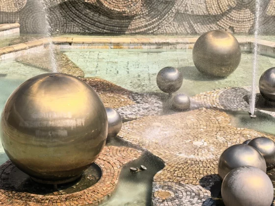 Обзор Huawei Pura 80 Ultra: одной ногой в будущем, другой — в прошлом фото