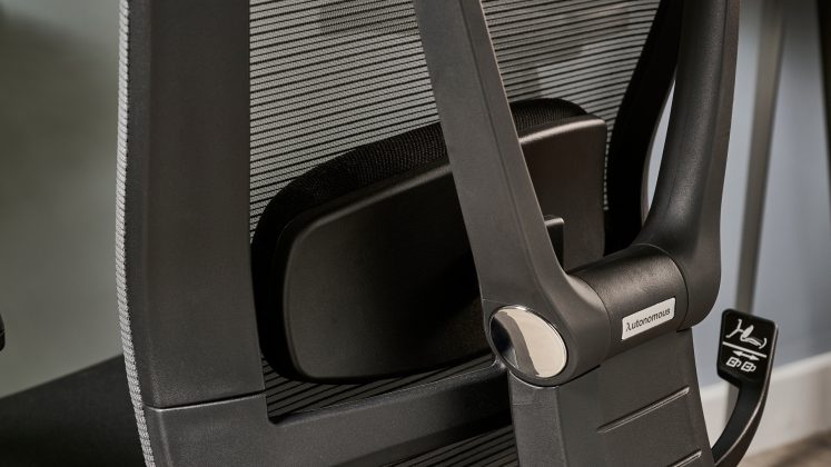 Лучшие офисные кресла 2025: мой топ после 5000 часов тестов фото