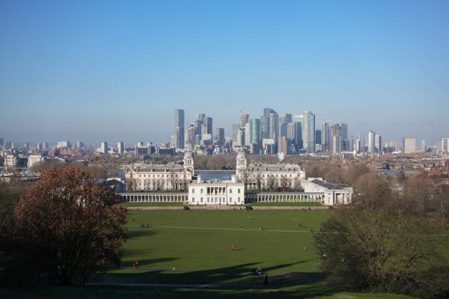 Лучшие объективы Sony A7 IV для портретов, улицы и свадьбы фото