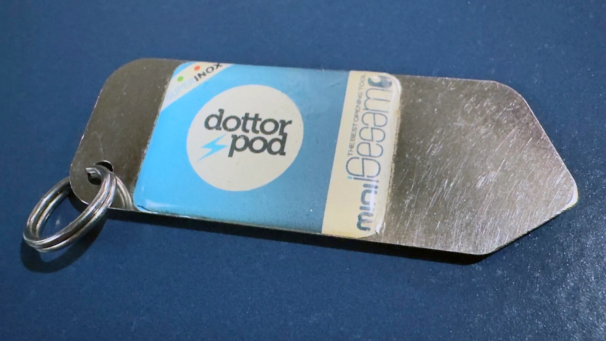 10 крутых гаджетов, которые обожают наши читатели (многие легко влезут на связку ключей) картинка 10 крутых гаджетов, которые обожают наши читатели (многие легко влезут на связку ключей) фото