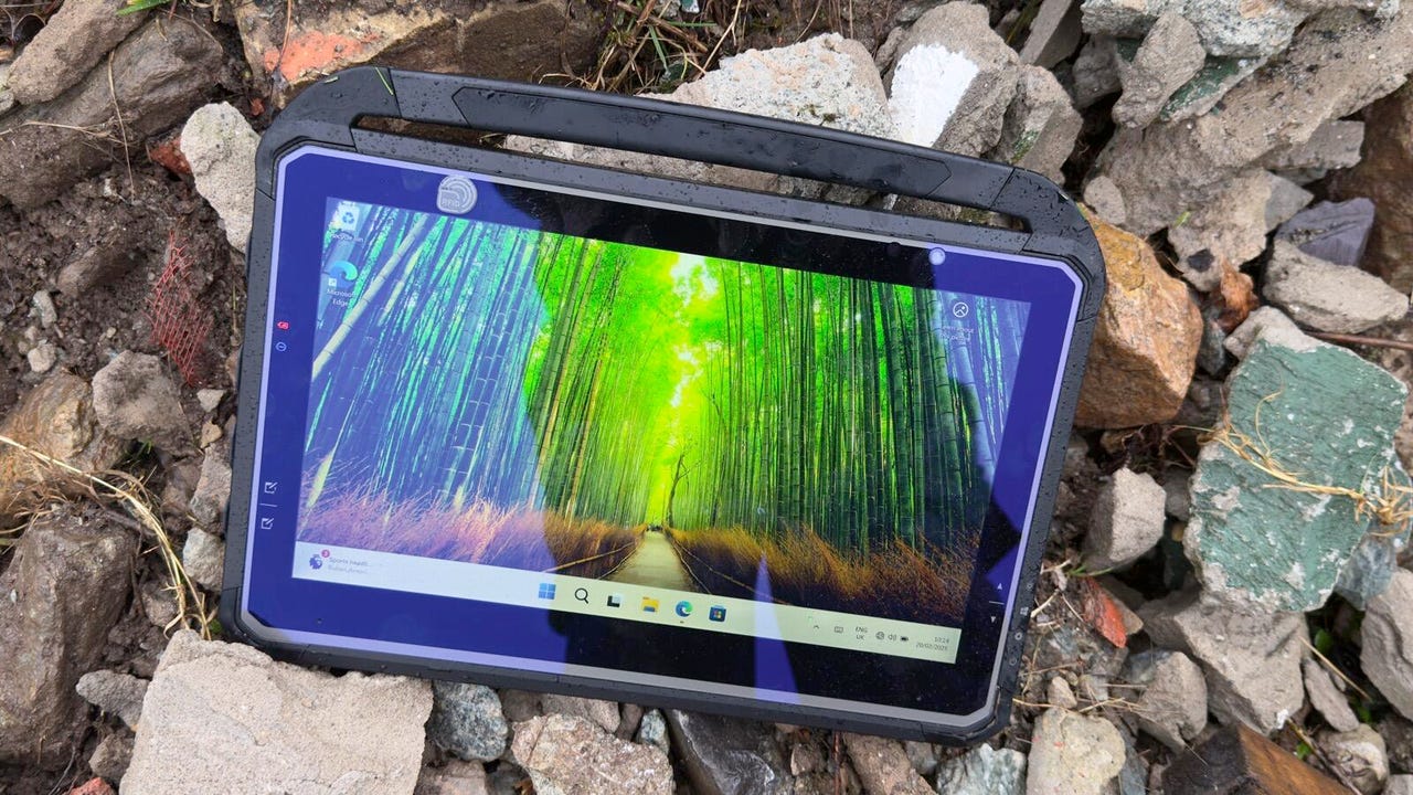 Этот планшет на Windows 11 для полевых исследований настолько прочен, насколько это вообще возможно для планшета