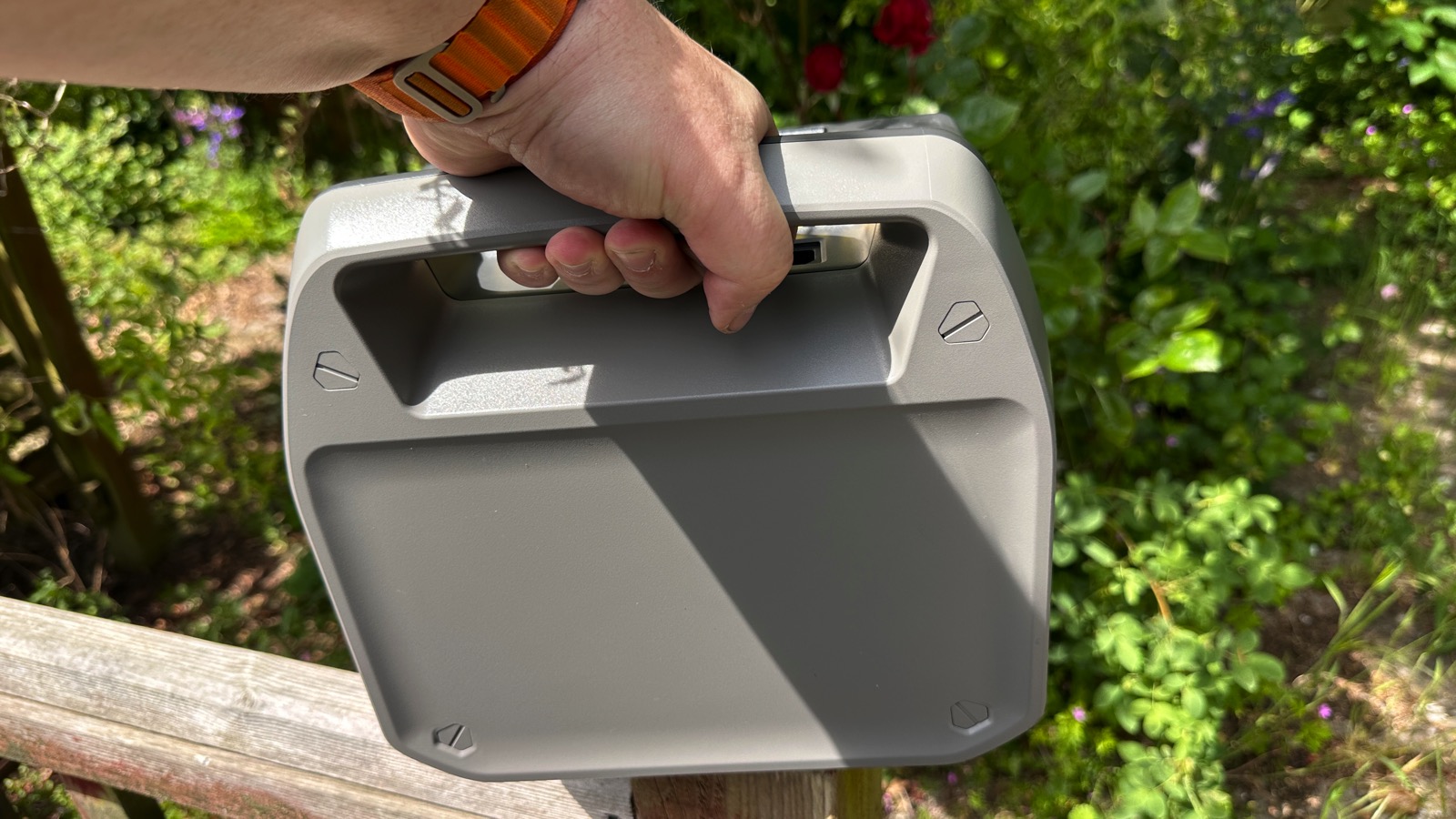 Нашёл идеальную портативную электростанцию для выездов без розетки