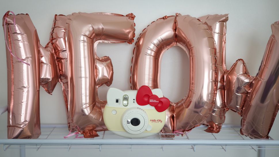 Instax или Polaroid: какая моментальная камера подойдёт именно вам?