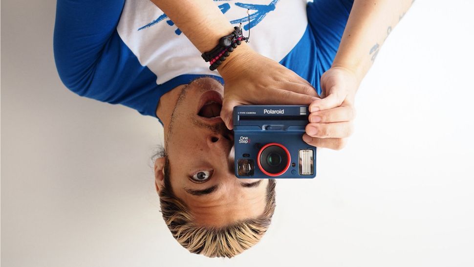 Instax или Polaroid: какая моментальная камера подойдёт именно вам?