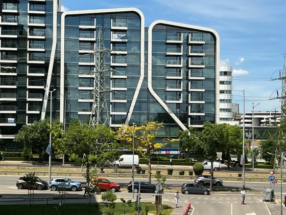 Обзор iPad 11 (2025): способный планшет для базовых задач фото