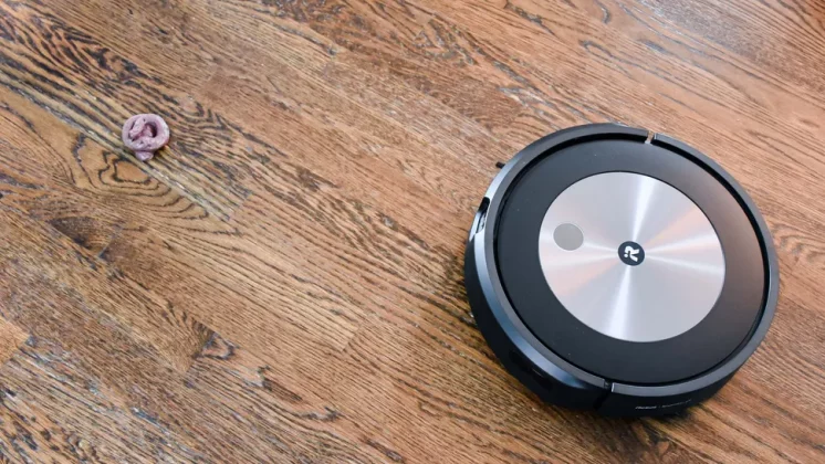 iRobot Roomba j7+