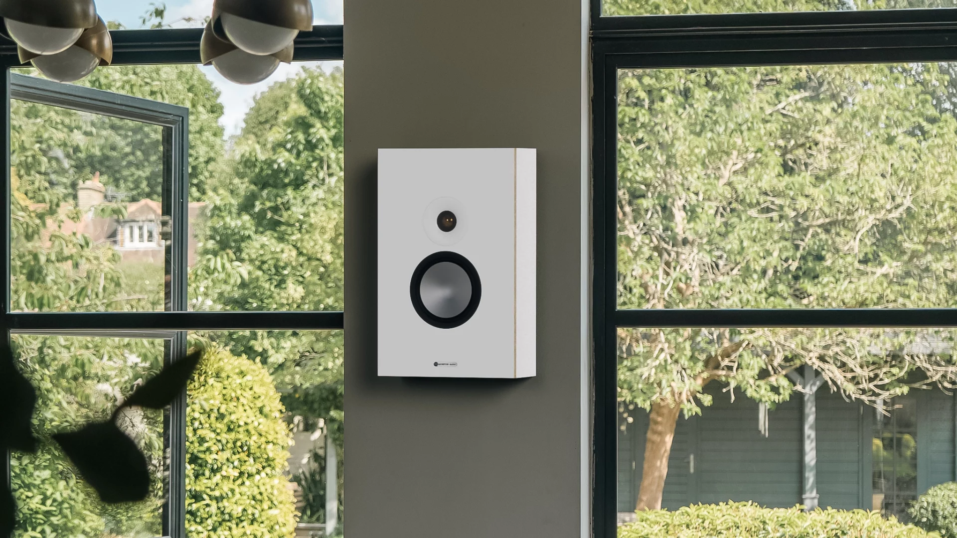 Monitor Audio Bronze Series: шикарные колонки получили мощный апдейт