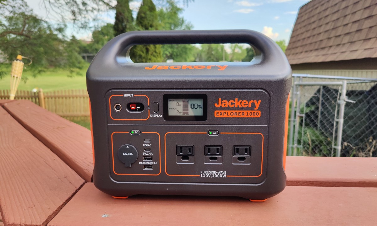 Эта портативная электростанция отлично подходит для отключений электричества и отдыха на природе — скидка 44%!