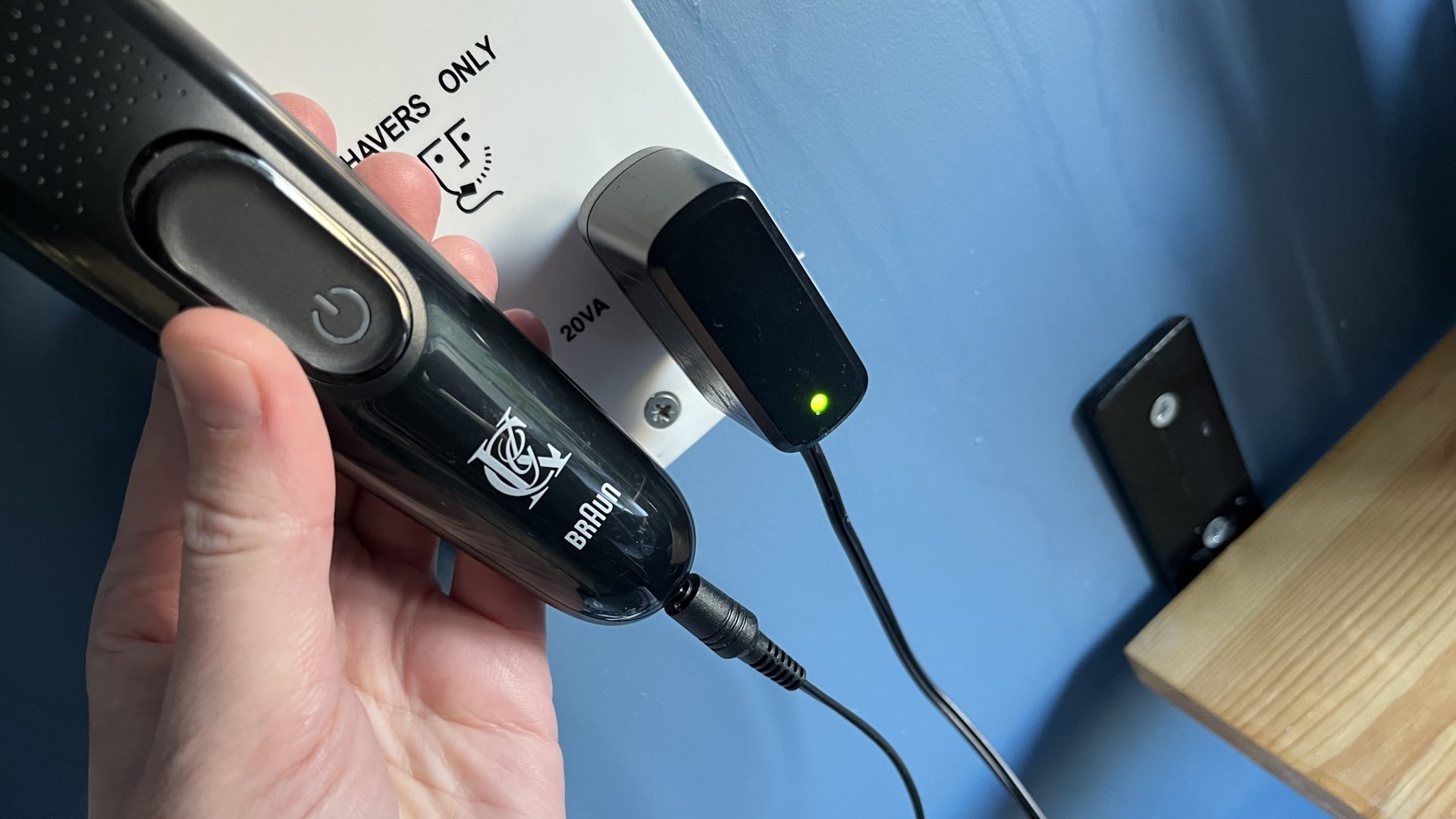 электробритвы и триммеры для бороды