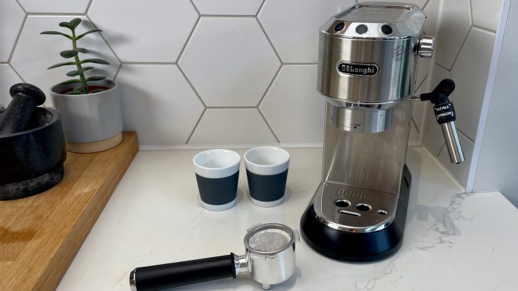 De'Longhi Dedica Style EC685