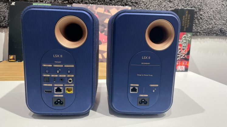 KEF LSX II