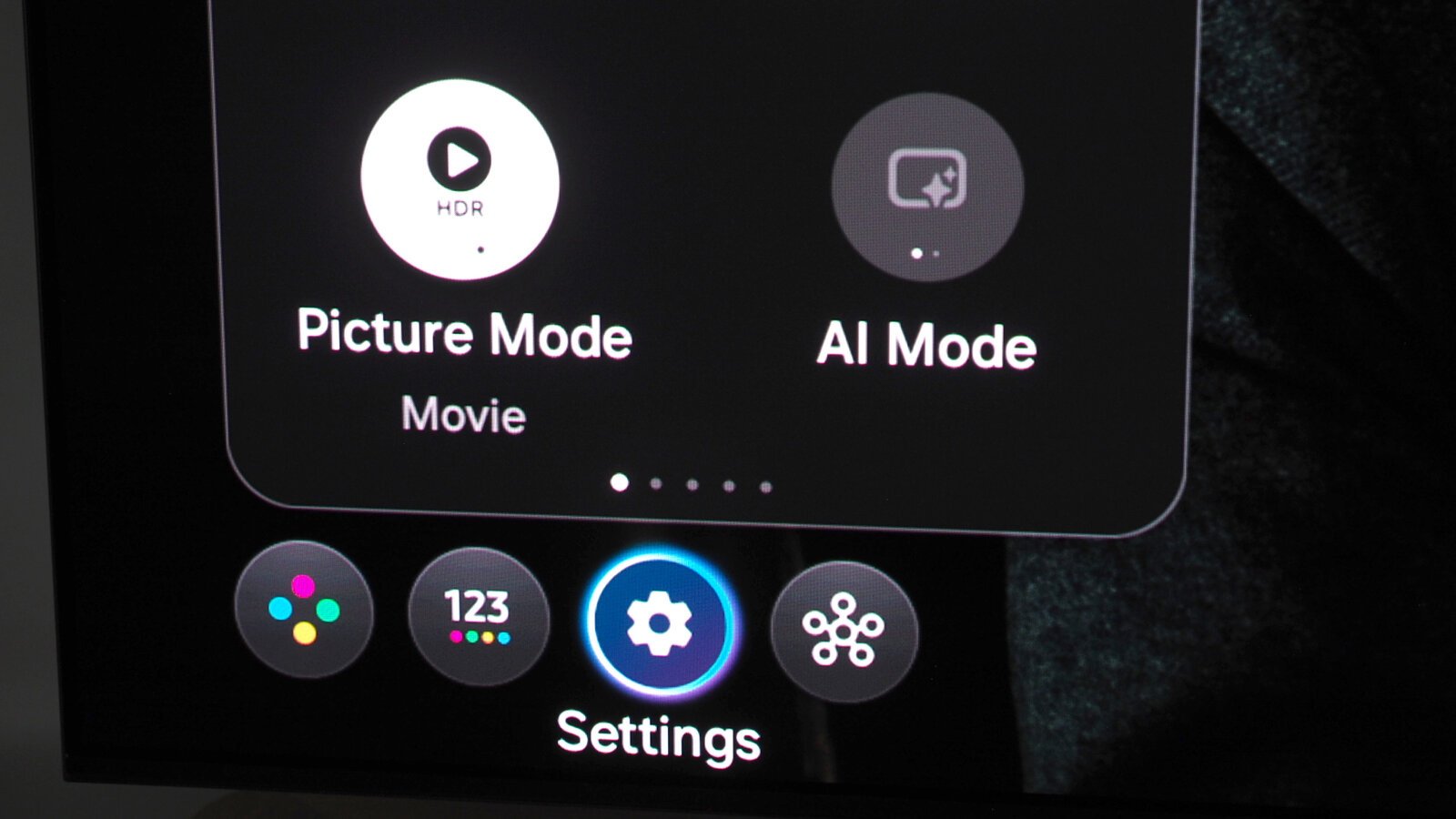 Новейшая функция в линейке телевизоров Samsung 2025: Vision AI обеспечивает идеальное качество изображения