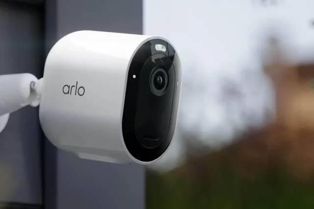 Лучшая уличная камера видеонаблюдения для дома в 2025