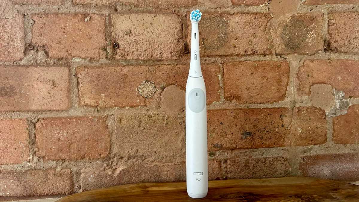 Лучшие электрические щётки Oral-B в 2026 | DGL.RU